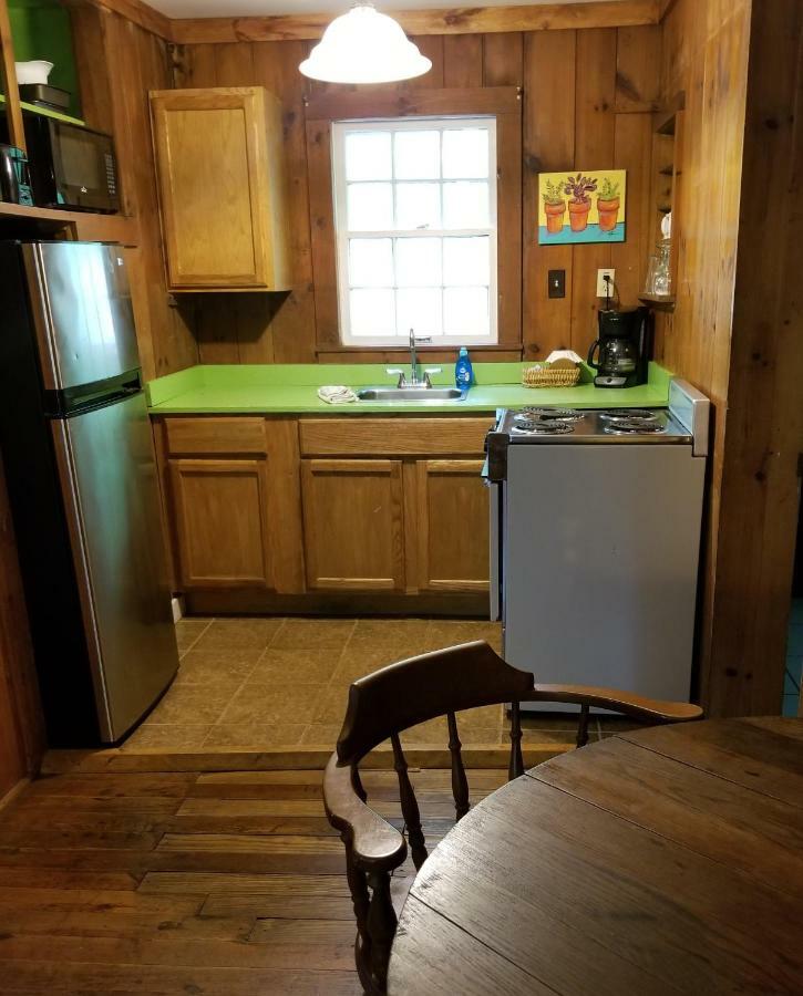 The Cabins At Healing Springs Crumpler Экстерьер фото